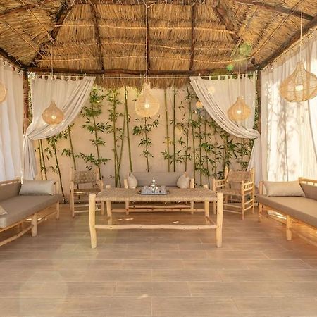 Villa Leila,Piscine , Grand Jardin, Jeux , Cuisiniere 马拉喀什 外观 照片