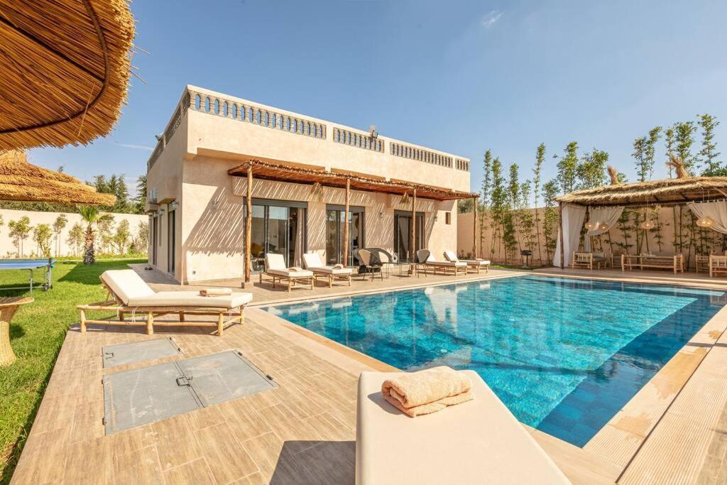 Villa Leila,Piscine , Grand Jardin, Jeux , Cuisiniere 马拉喀什 外观 照片
