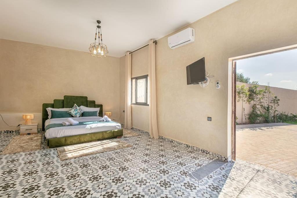 Villa Leila,Piscine , Grand Jardin, Jeux , Cuisiniere 马拉喀什 外观 照片